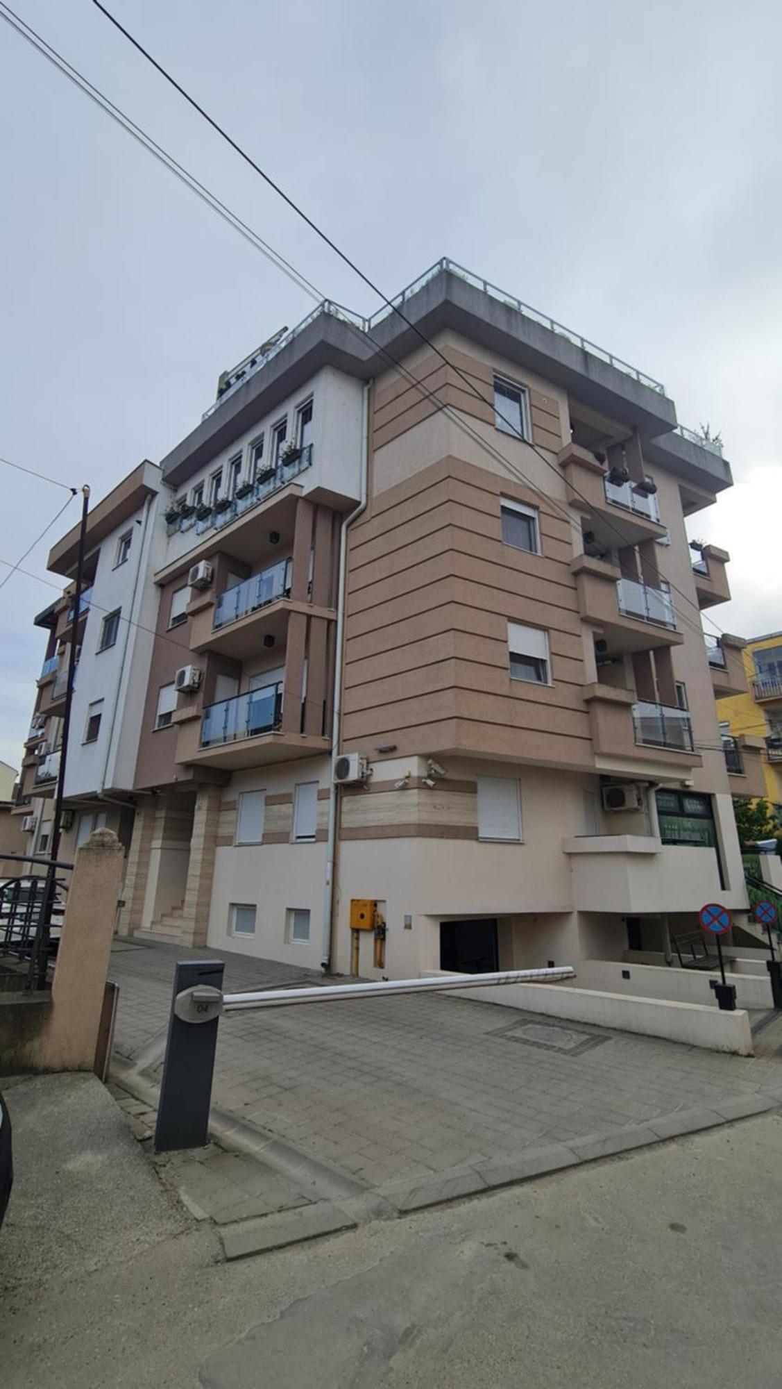Design Apartment Business Lux 4 Star "Rio" Completely Business Lux Place In The City Center & Free Included Industry Optical Wifi & Netflix & Keyless Code Entry & Full Smart App & Kitchen & Washing Machine & Wide Terrace & Secure 2 Parking Place Ćuprija エクステリア 写真